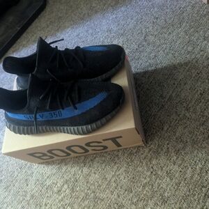 Yeezy Boost 350 dzl blue thin line